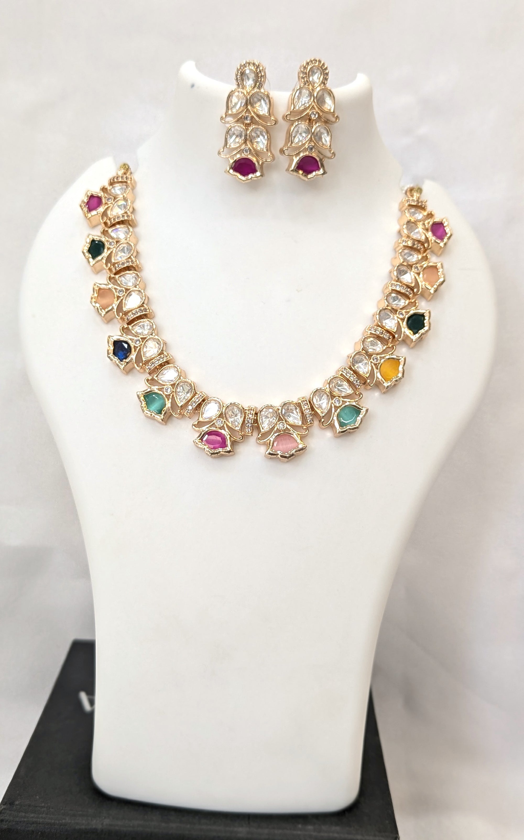 Kundan necklace