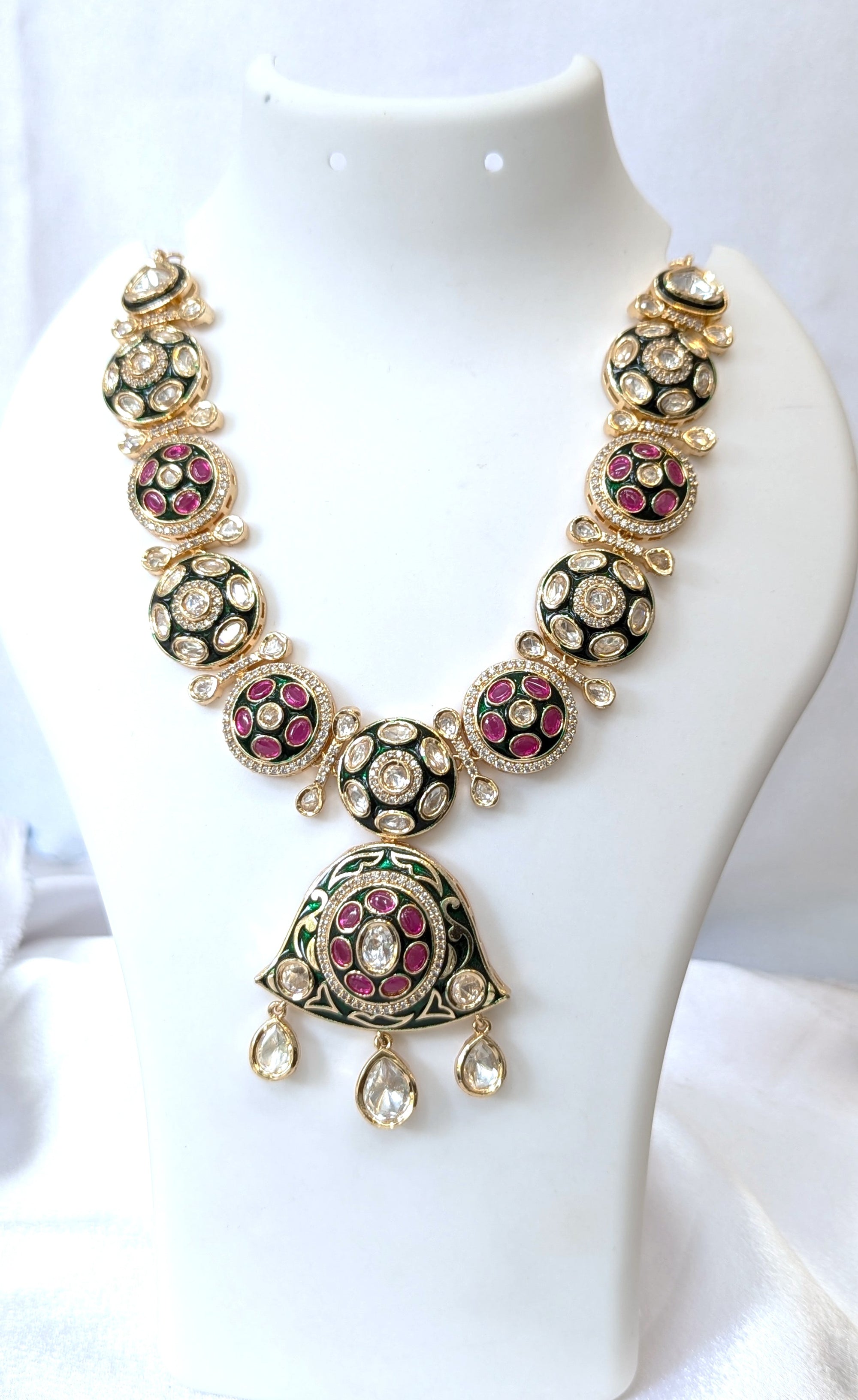 Kundan necklace