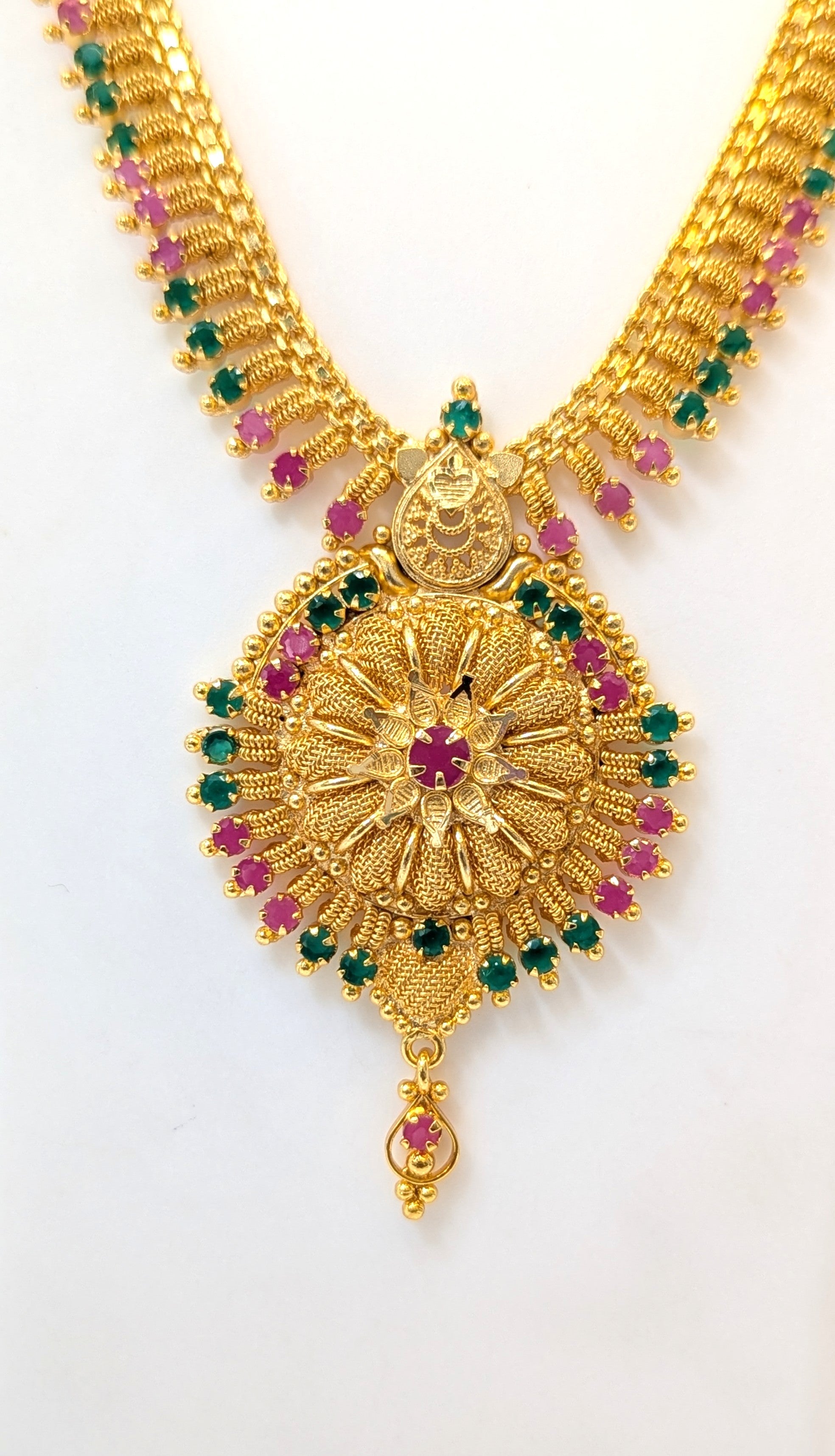 Micro forming necklace set