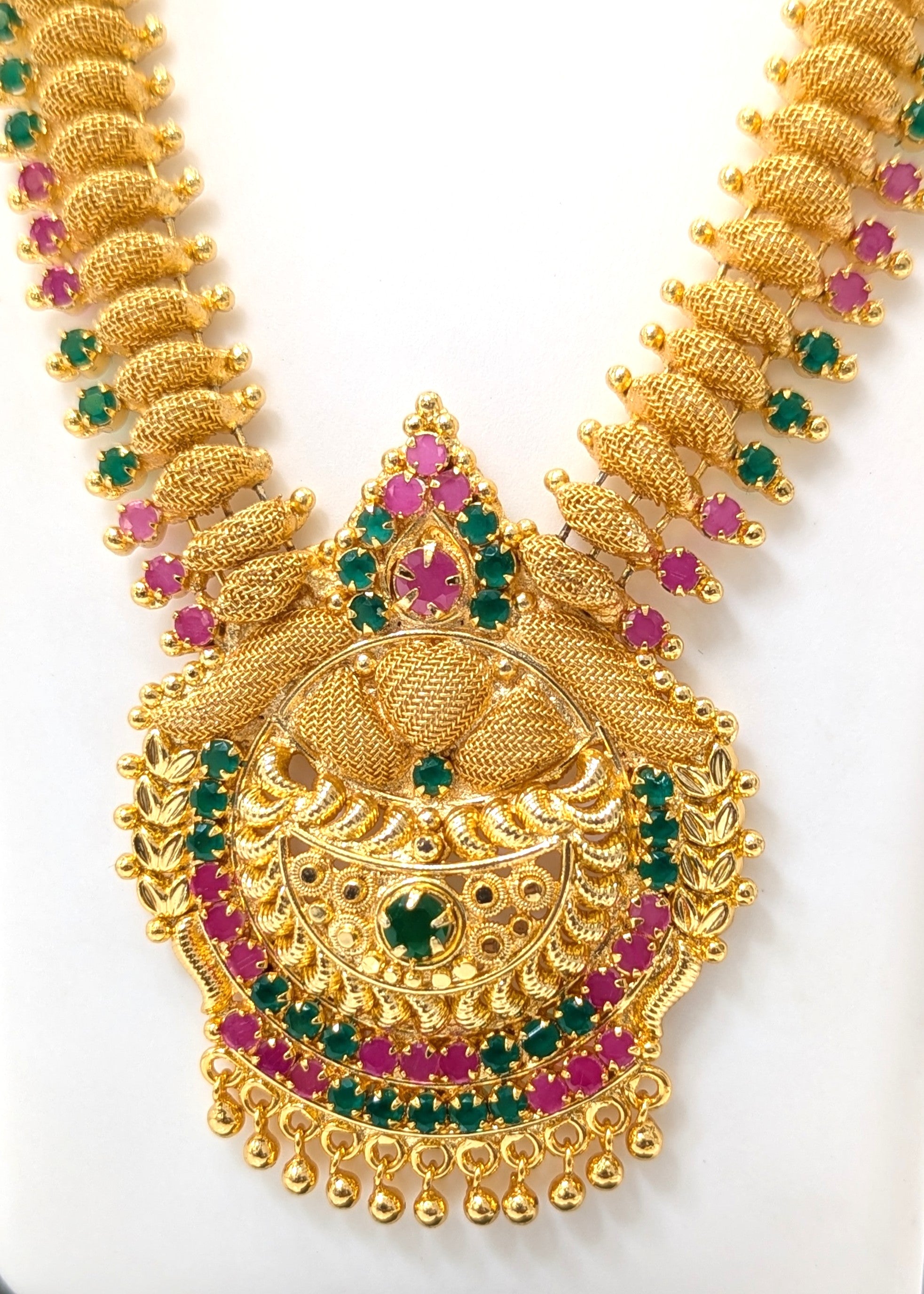 Micro forming necklace set