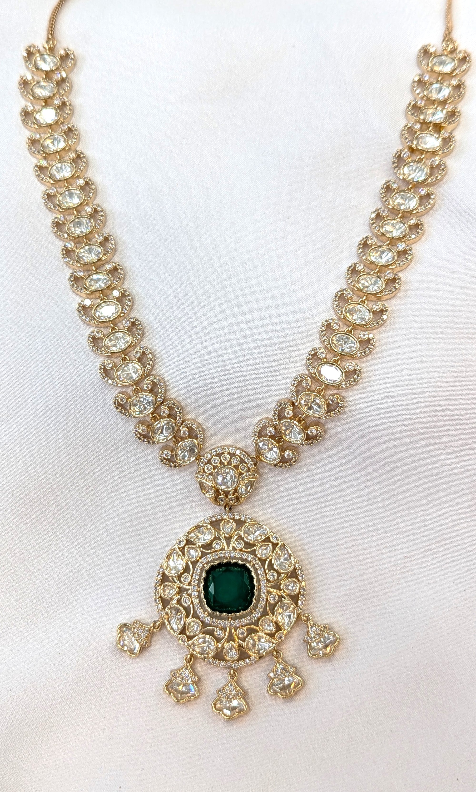 Kundan necklace