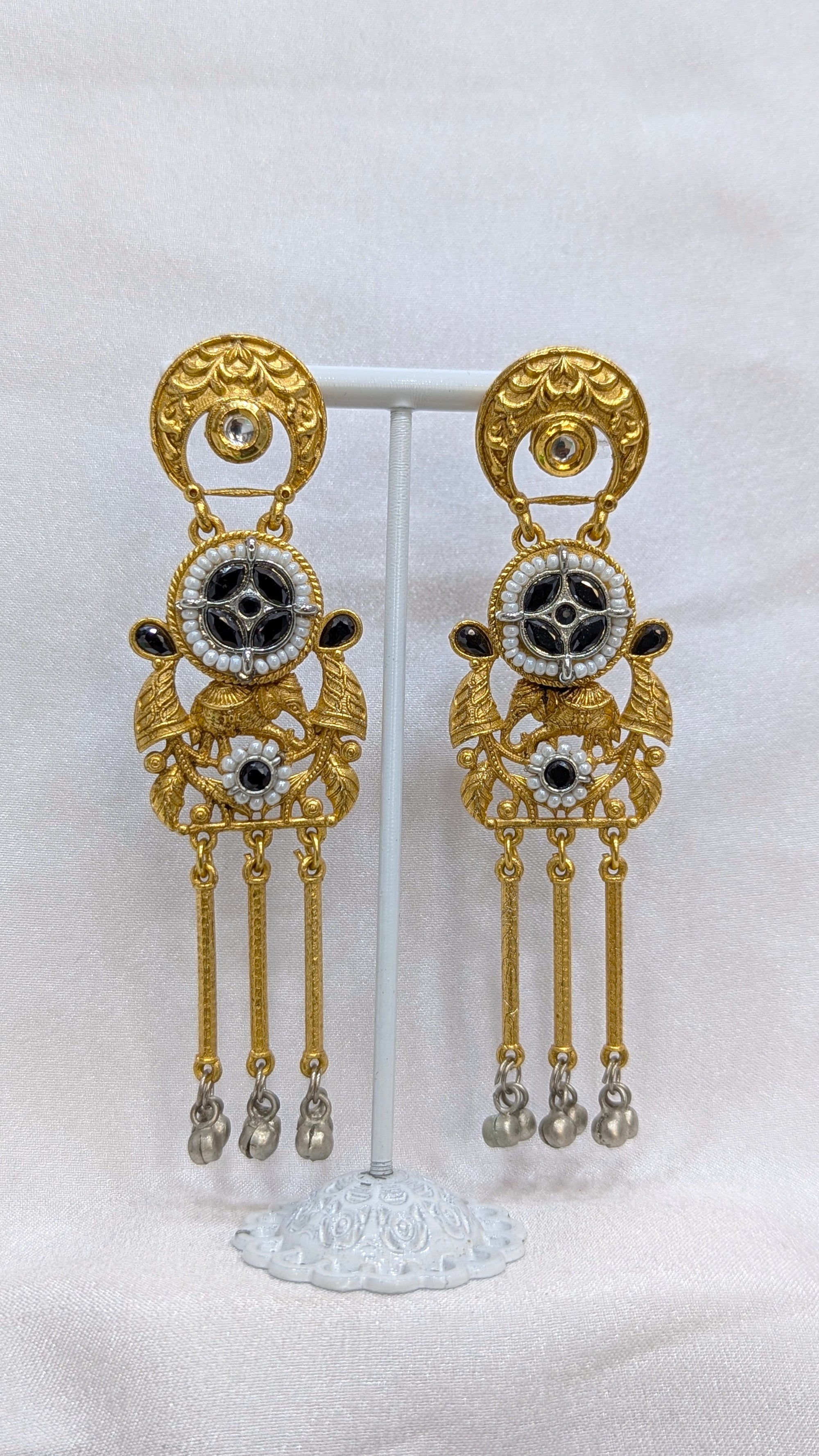 Designer earing