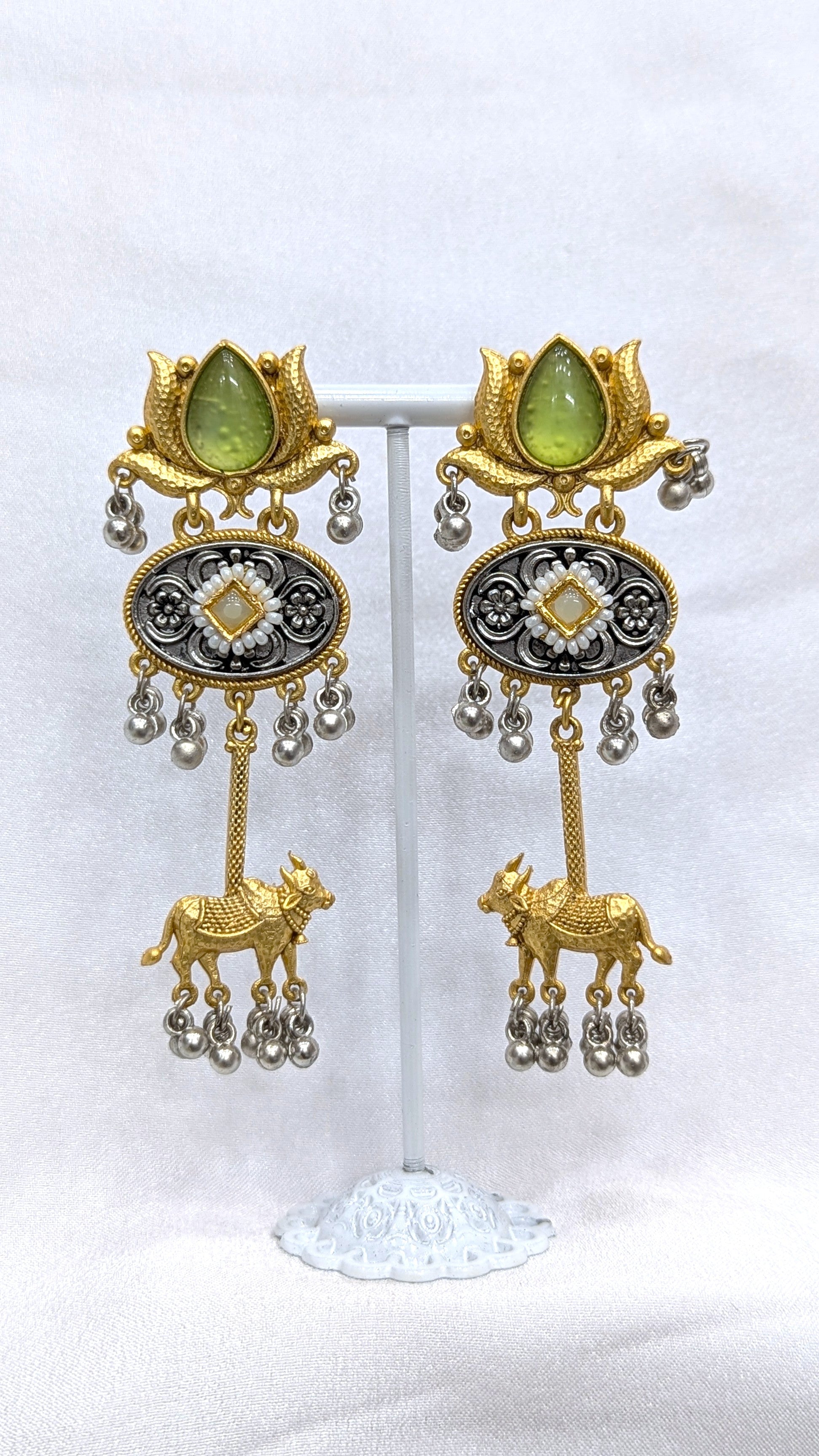 Designer earing