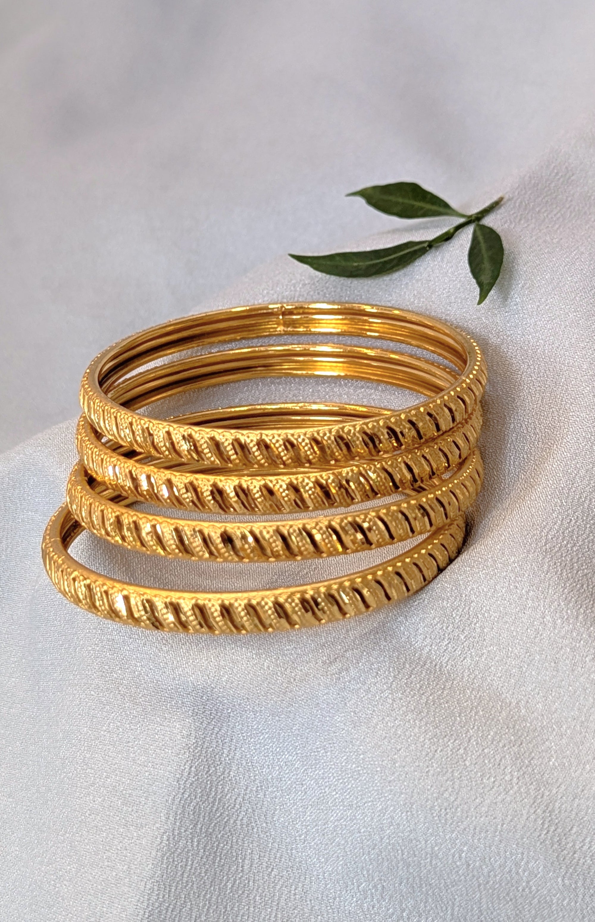Micro bangles