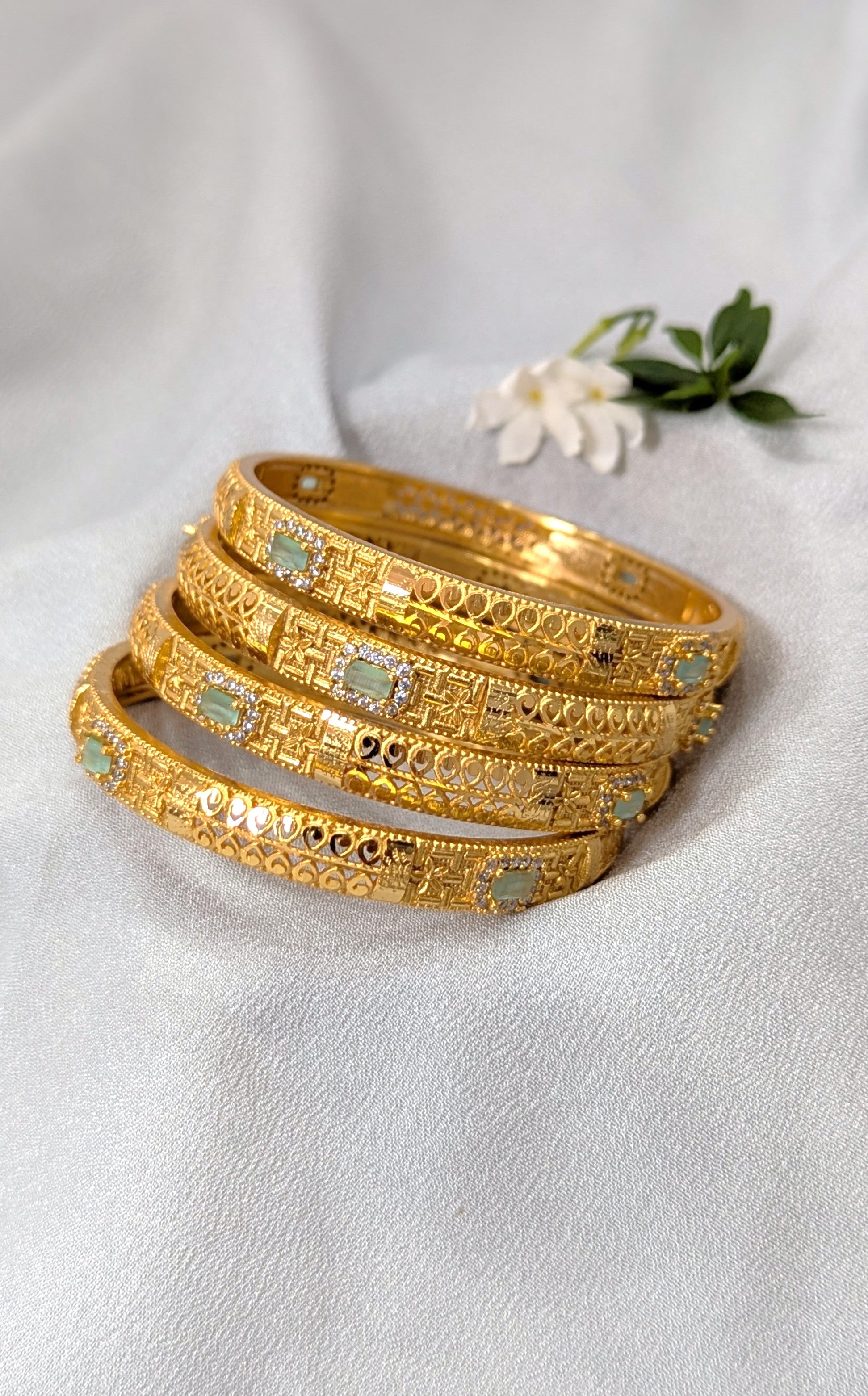 Micro bangles