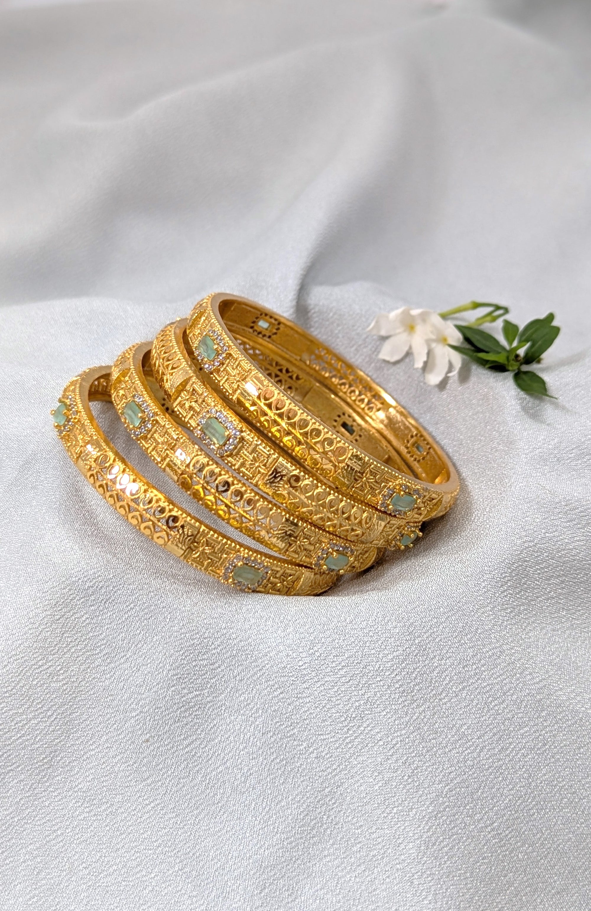 Micro bangles