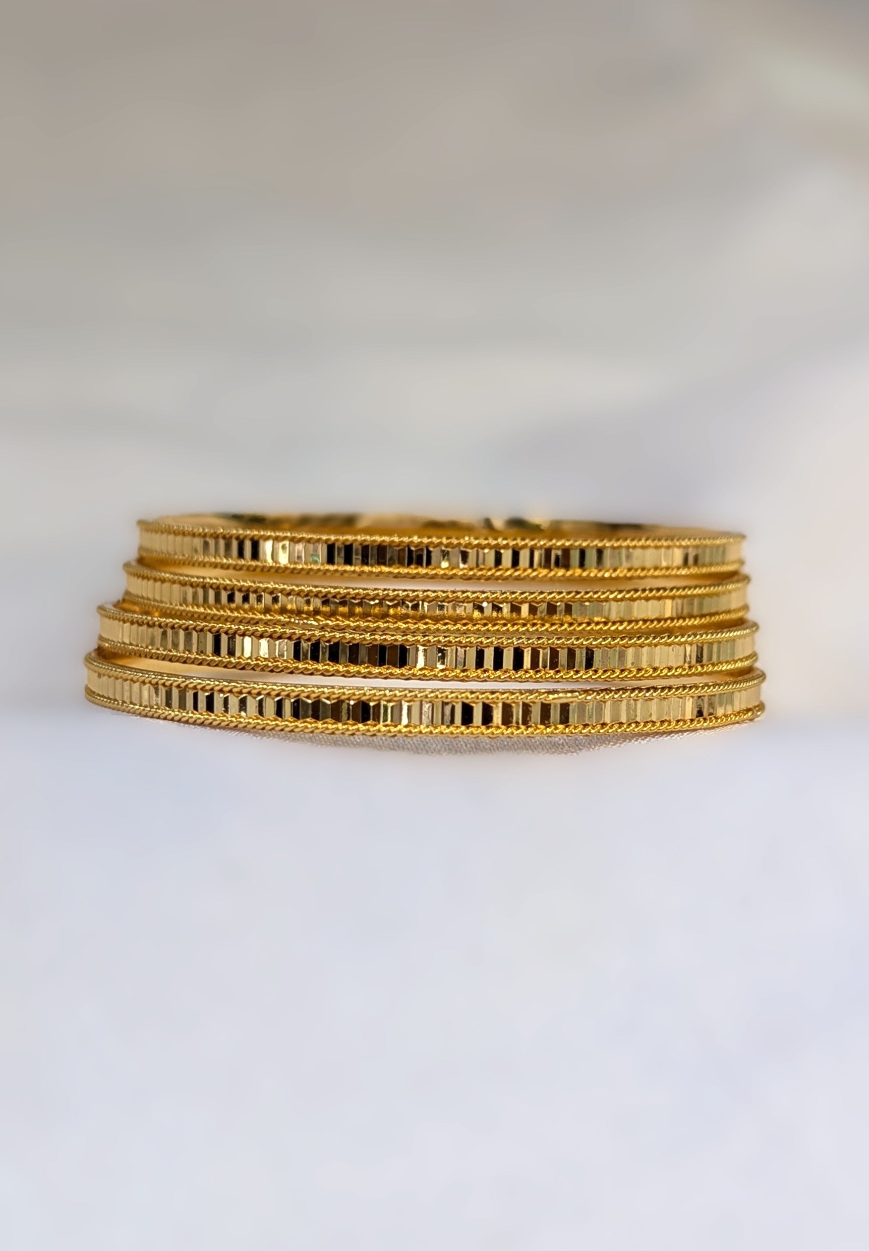 Micro bangle