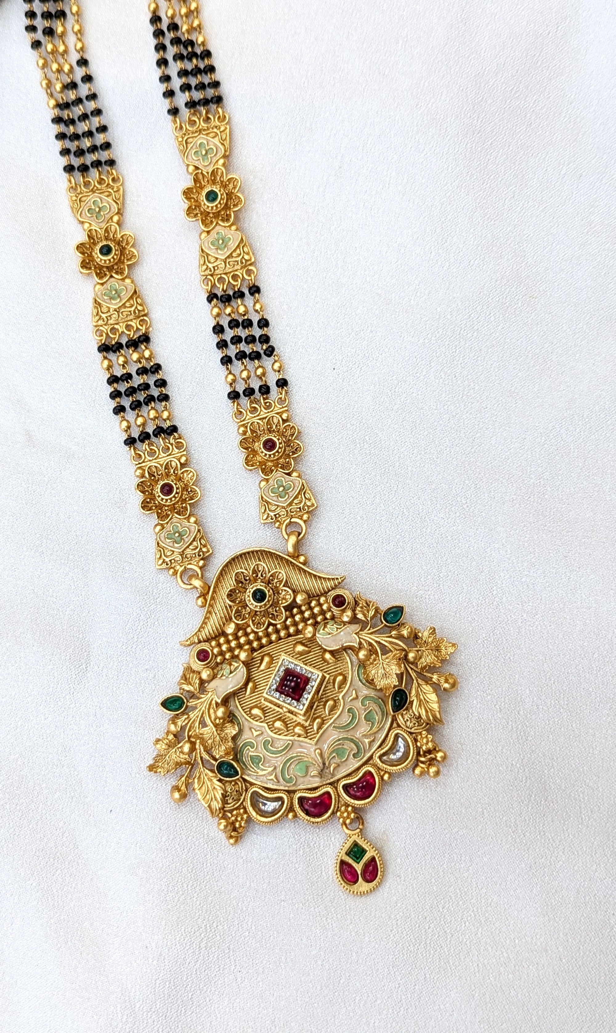 Rajwadi mangalsutra